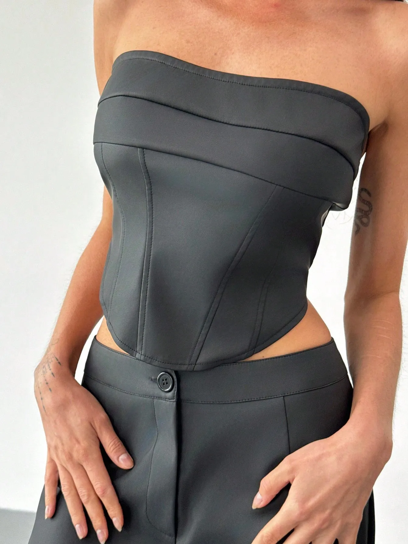 2pcs Set: Fashionable Off-Shoulder Corset-Style Top With Criss-Cross Back Strap And High-Waist Straight Leg Pants For Women